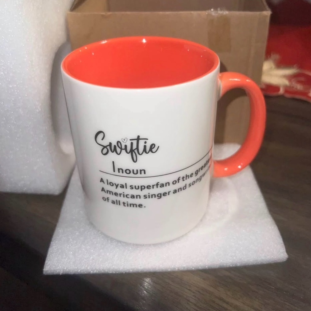 NEW IN BOX Taylor Swift Mug 11oz